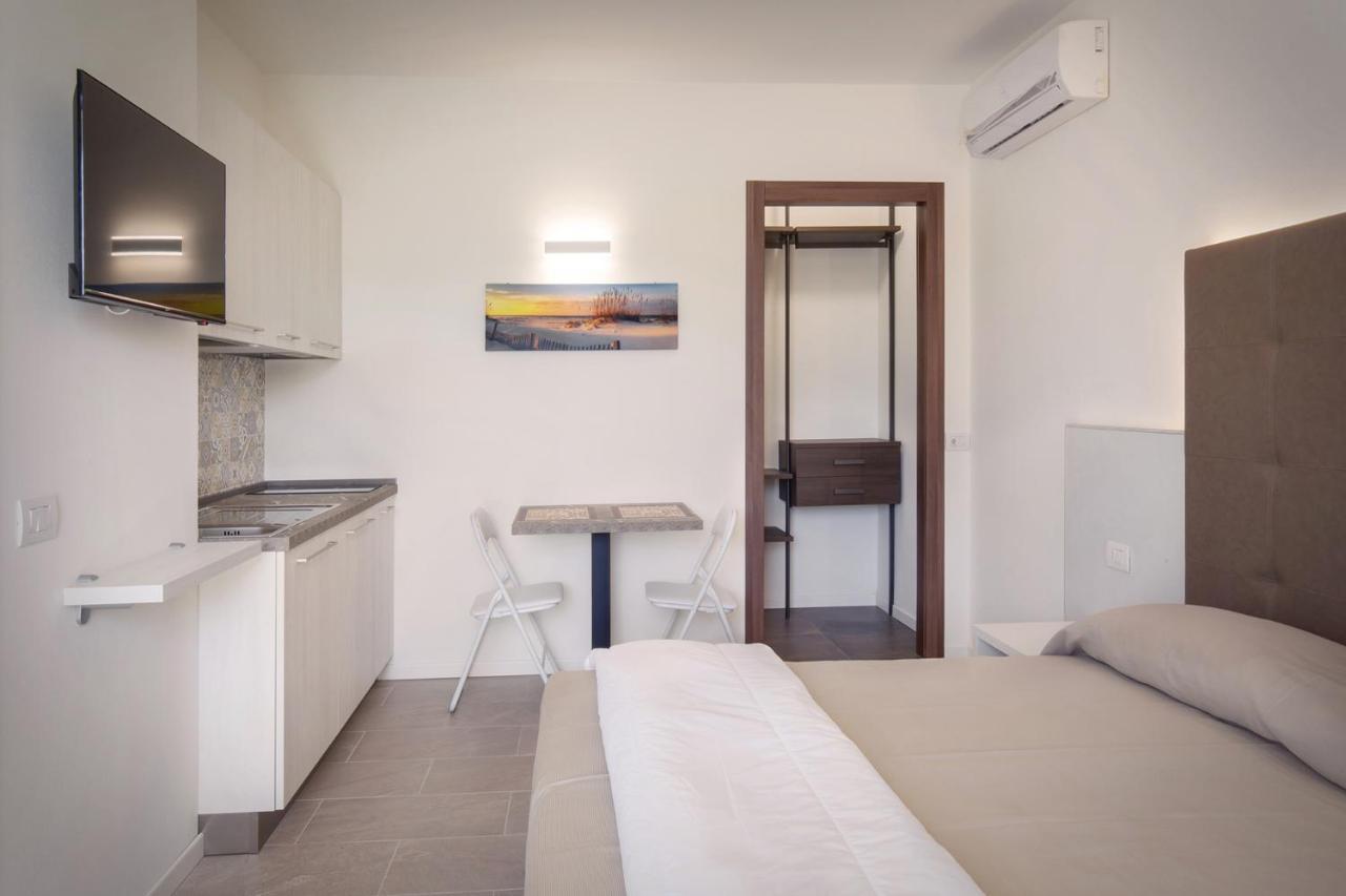 Villa Aurora-Holiday Home Apt 2 Bardolino Buitenkant foto